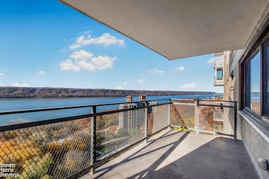 Manor Towers unit 14B, Bronx, NY 10463 - photo 7