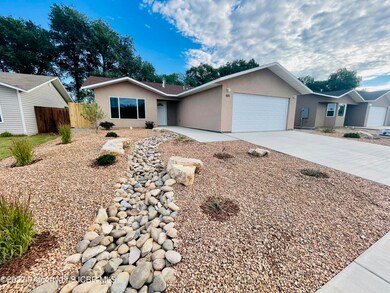 505 Ginger St, Bloomfield, NM 87413 - photo 2