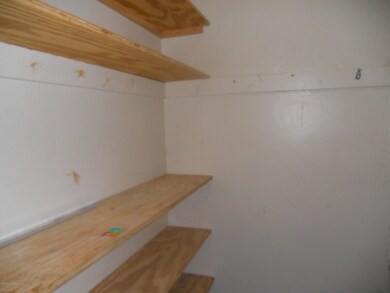 1212 Hampton St, Scranton, PA 18504 - photo 7