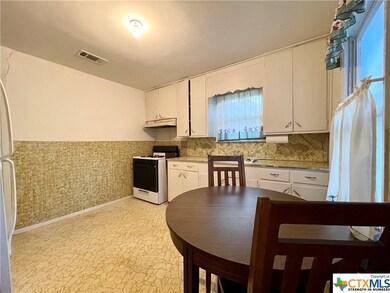 419 McKie St, San Marcos, TX 78666 - photo 7