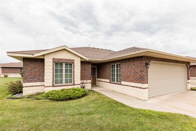 1916 Bluebell Ln, Stevens Point, WI 54482 - photo 2