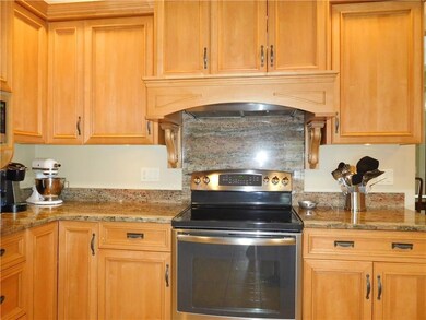 4 Hidden Valley Dr, Lewiston, ME 04240 - photo 5