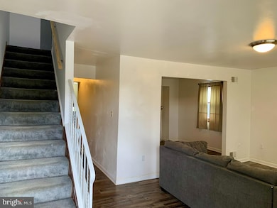 1207 Scott St, Reading, PA 19611 - photo 4