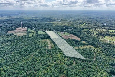 611 Haverhill Rd, Chester, NH 03036 - photo 5