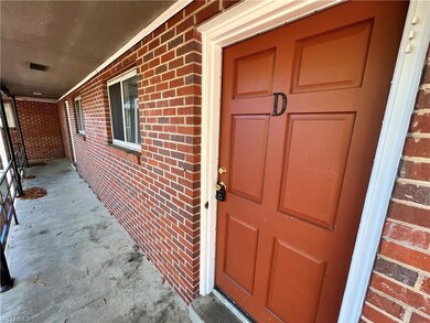 1610 W Northwest Blvd unit D, Winston Salem, NC 27104 - photo 2