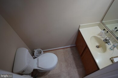 9409 Rosmarin Way, Laurel, MD 20708 - photo 6