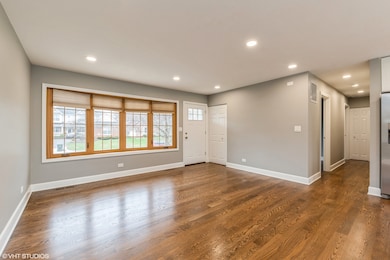 721 N Coolidge Ave, Palatine, IL 60067 - photo 5