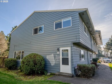 2150 NE Hogan Dr unit 9, Gresham, OR 97030 - photo 2