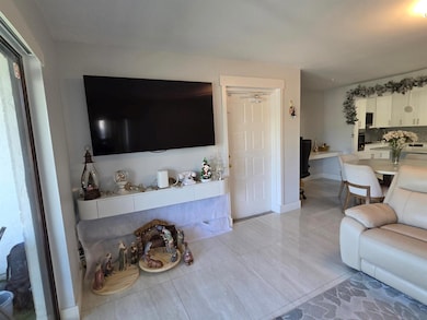 1115 Green Pine Blvd unit 42, West Palm Beach, FL 33409 - photo 4