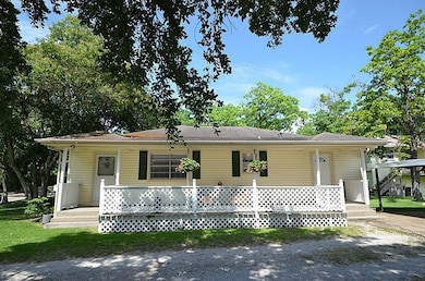 135 1st St, Sugar Land, TX 77498 - photo 2