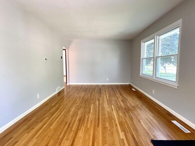 2112 Cottage Ave E, Saint Paul, MN 55119 - photo 4