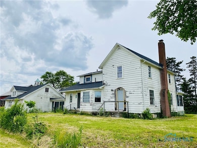 This fixer-upper is bursting with potential—roll u