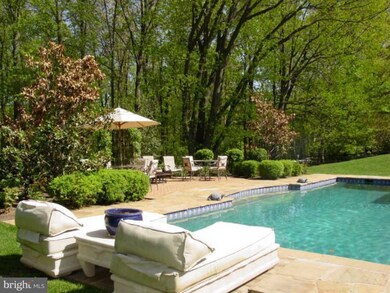 9 Ivey Trace Ct, Cockeysville, MD 21030 - photo 2