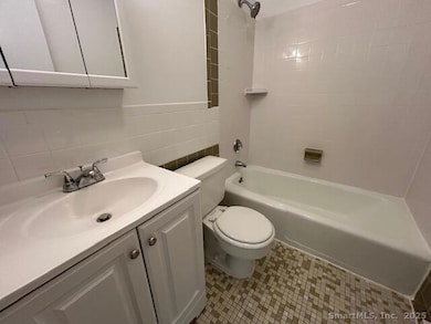5 W Washington Ave unit 7, Stamford, CT 06902 - photo 7