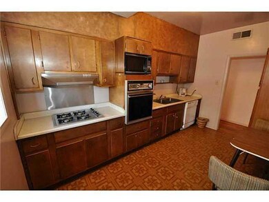 2726 Louisville Ave, El Paso, TX 79930 - photo 4