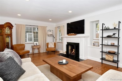 800 Maplegrove Ave, Royal Oak, MI 48067 - photo 5