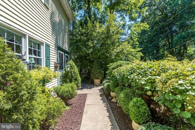 1714 Yardley Commons, Yardley, PA 19067 - photo 2