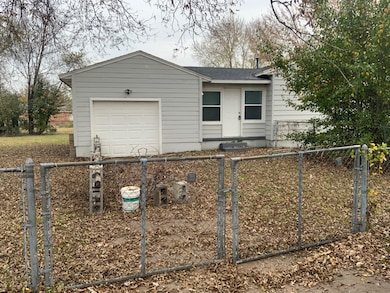 735 E 35th St N, Tulsa, OK 74106 - photo 6