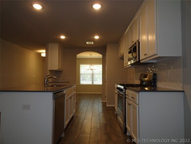 3804 S 33rd St, Broken Arrow, OK 74014 - photo 6