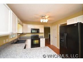 93 Forest Lake Dr, Asheville, NC 28803 - photo 4