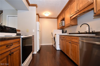 3093 Ivy Hill Cir unit D, Cortland, OH 44410 - photo 6