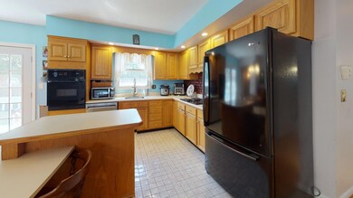2 Orestis Way, Lewiston, ME 04240 - photo 4