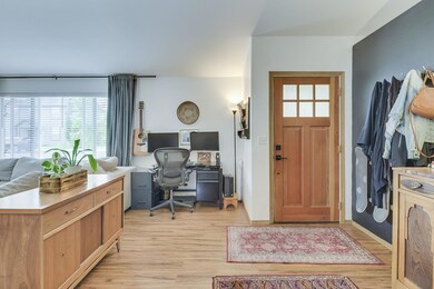 3-web-or-mls-3068 SW Volcano Cir, Redmon