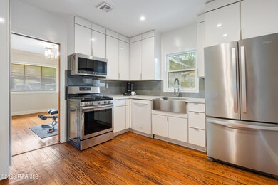 106 Vine Lafayette-8
