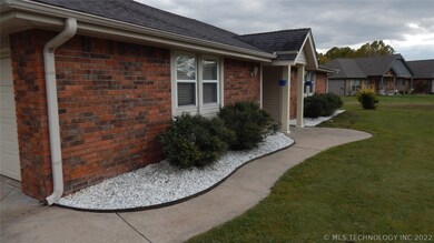 Great curb appeal!