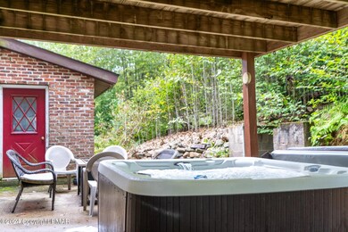 192 Mail Box Rd, Pocono Lake, PA 18347 - photo 4