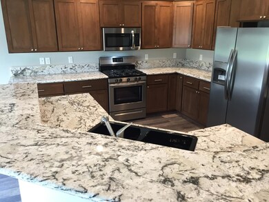 1611 Mistletoe Ln, Redding, CA 96002 - photo 6