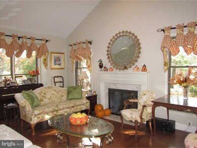 102 Meetinghouse Pond, Chesterbrook, PA 19087 - photo 3