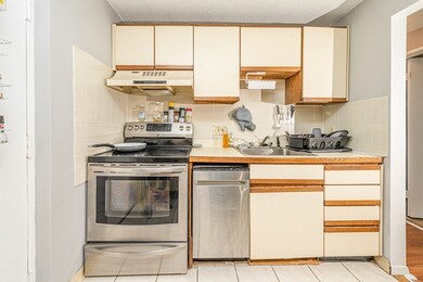 26 Waverly St unit 405, Brighton, MA 02135 - photo 5