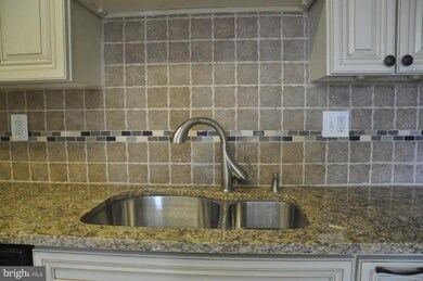 3115 Buccaneer Ct unit 202, Fairfax, VA 22031 - photo 7