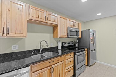 200 Manville Hill Rd unit 106, Cumberland, RI 02864 - photo 4