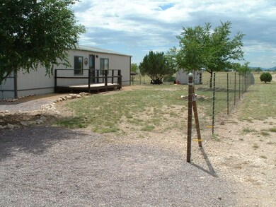 26200 N Catalina St, Paulden, AZ 86334 - photo 4