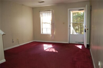 3541 Limestone Dr, Whitehall, PA 18052 - photo 4