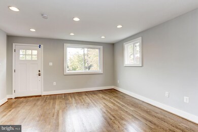 55 46th St NE, Washington, DC 20019 - photo 4