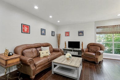 421 Emerson St unit 6, Houston, TX 77006 - photo 6