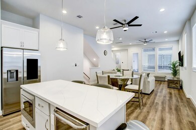 2804 Grand Fountains Dr unit C, Houston, TX 77054 - photo 7