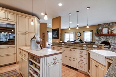 6131 Kings Way Saugatuck MI-print-006-16