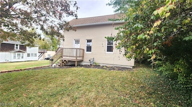 1457 E 289th St, Wickliffe, OH 44092 - photo 3