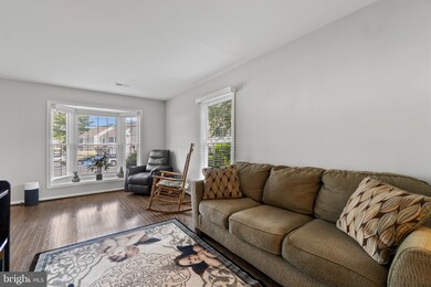 409 Powhatan Ct unit 87, Stafford, VA 22556 - photo 4