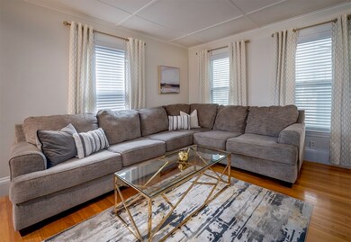 305 Winthrop St, Winthrop, MA 02152 - photo 4