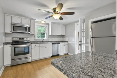 2 Edgehill Rd, Warwick, RI 02889 - photo 6
