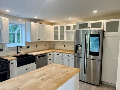 27 Pine Point Rd unit 2, Lynn, MA 01904 - photo 3