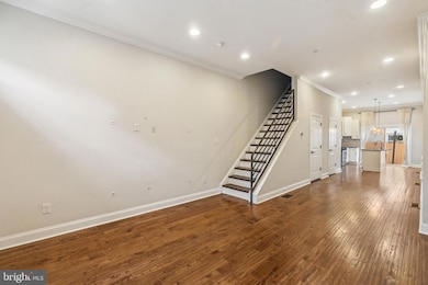 719 E Thompson St, Philadelphia, PA 19125 - photo 3