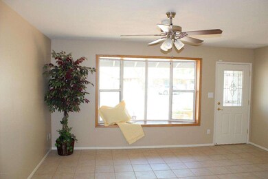 5 Living Room - add 2