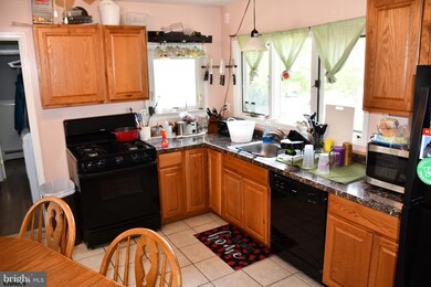 413 W Connecticut Ave, Somers Point, NJ 08244 - photo 3