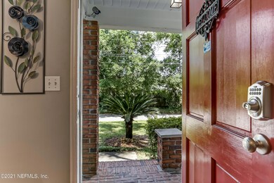 1352 Macarthur St, Jacksonville, FL 32205 - photo 7